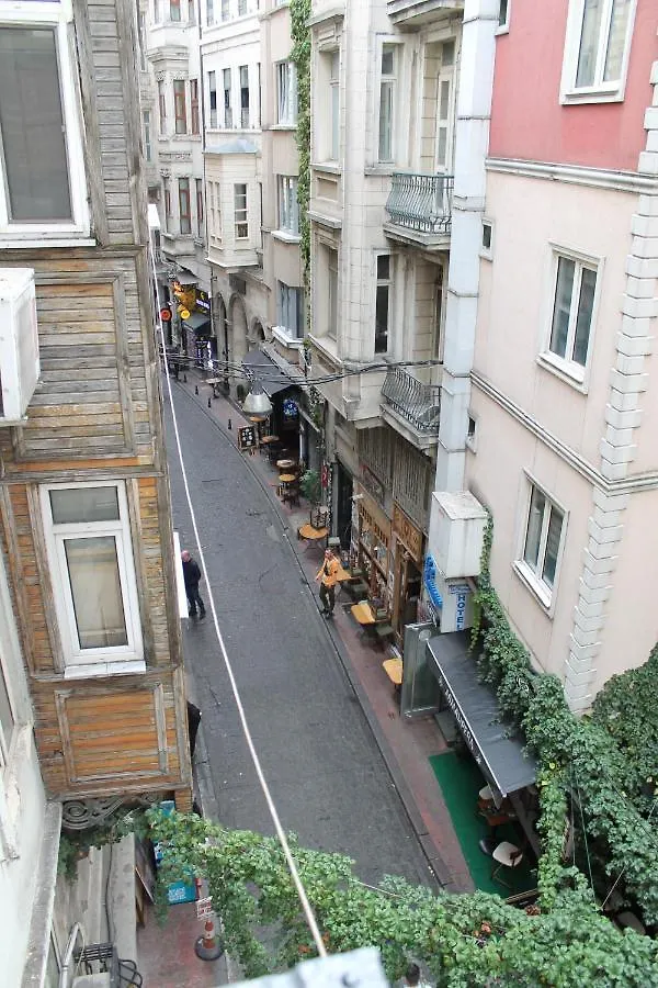 Ferienwohnung Beyoglu Asmalimescit'Te Mobilyali Balkonlu Daire Istanbul