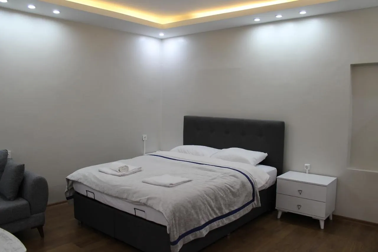 Apartment Ferienwohnung Beyoglu Asmalimescit'Te Mobilyali Balkonlu Daire Istanbul