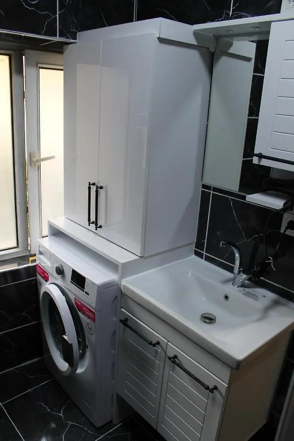 Ferienwohnung Beyoglu Asmalimescit'Te Mobilyali Balkonlu Daire Istanbul